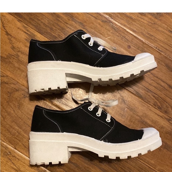 Lower East Side Women’s 10 Chunky Sneaker Platform Shoe - Picture 2 of 3